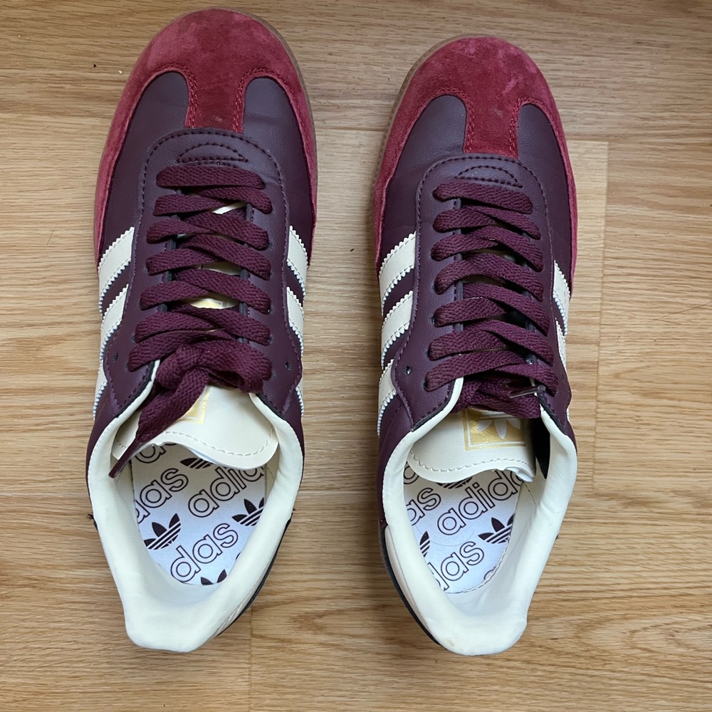 Burgundy/Maroon Adidas Sambas - Picture 6 of 8